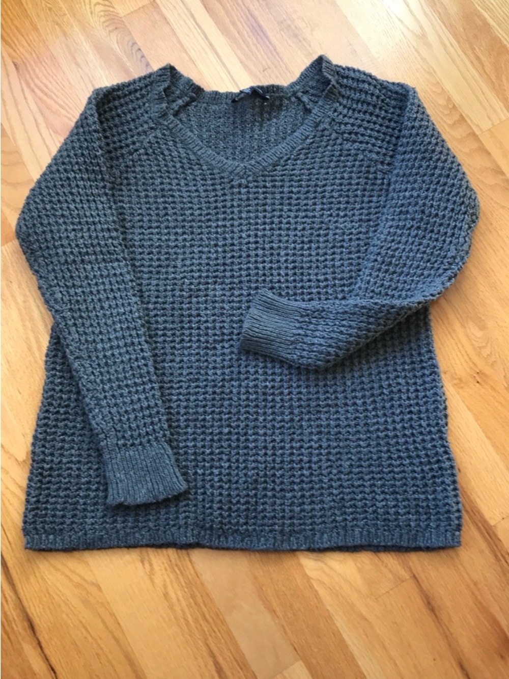AMERICAN EAGLE COZY SWEATER